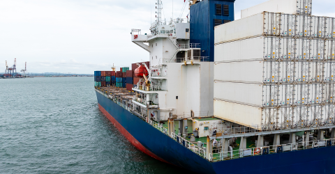 Handelsroute; import en export wereldwijd over zee